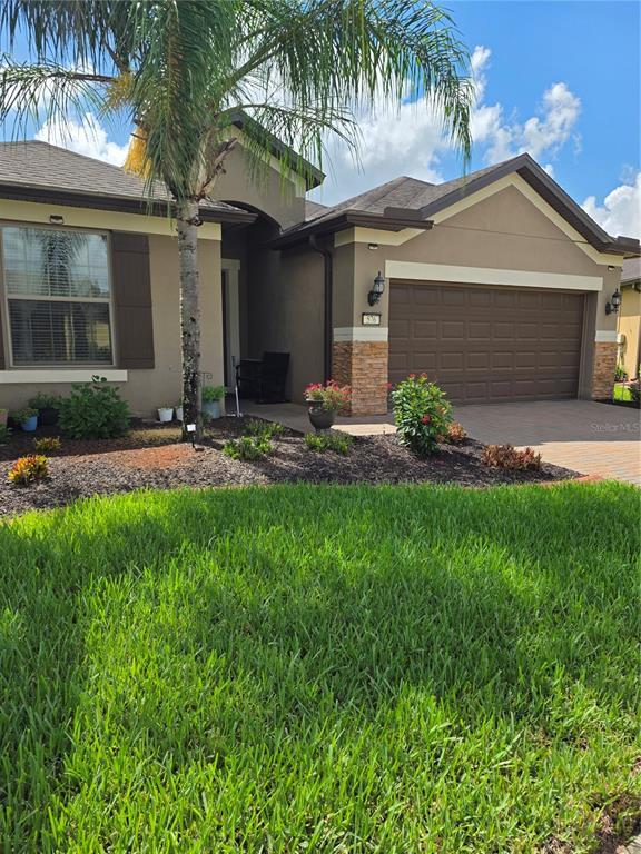 576 Cantabria Dr