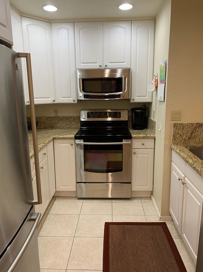 Building Photo - Resort-Style Living in the Heart of Scotts... Unit 1317 Rental