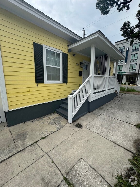 Building Photo - 321 W 31st St Rental
