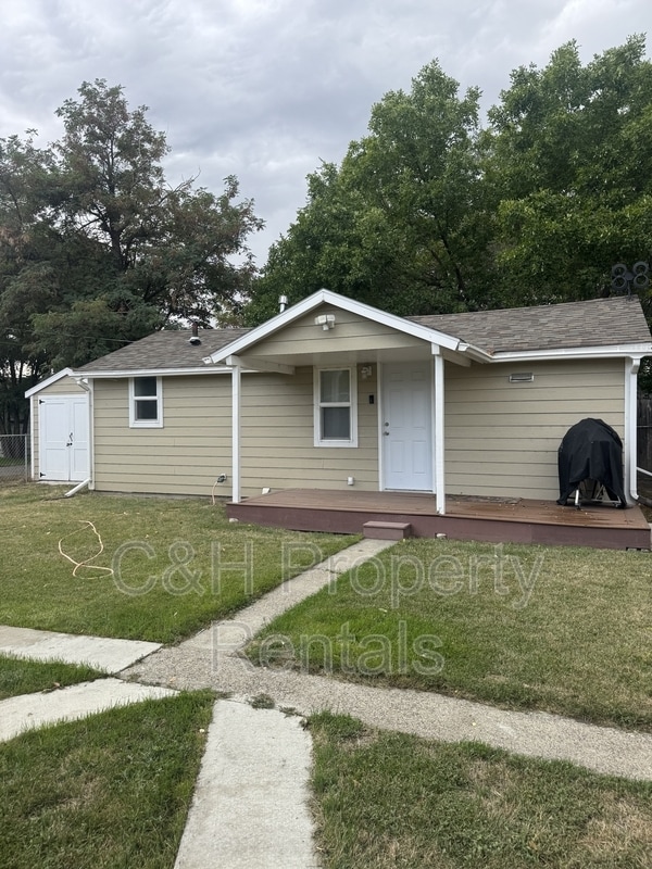 Building Photo - 2916 1/2 8th Avenue South - 1 Rental