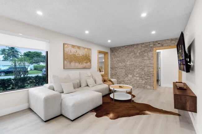 Building Photo - 6450 Perry St Unit ID1372363P