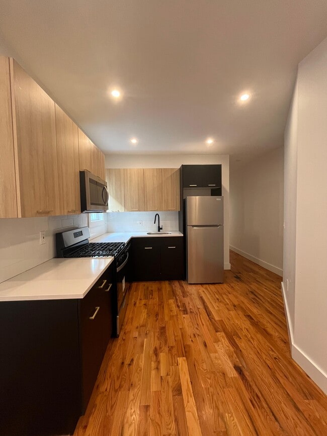 Photo - 228 Clinton Ave Unit 2L