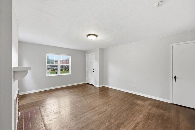 1048 BERKELEY Rd