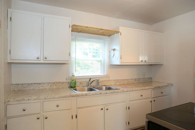 Photo - 2214 Walker Ave