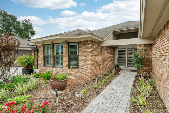 Photo - 1886 Demetree Dr