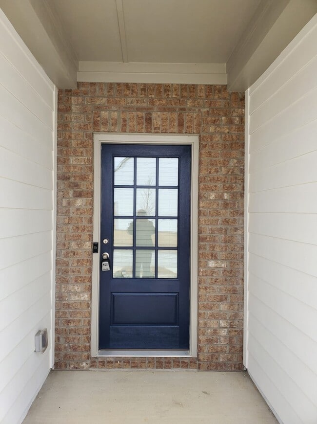 Photo - 1423 Ben Park Way