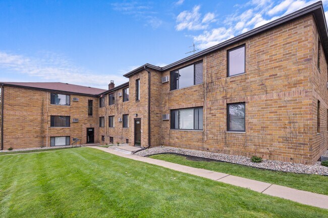 Building Photo - Park Point Properties