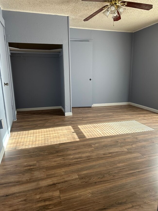 Photo - 731 Vermont Ave