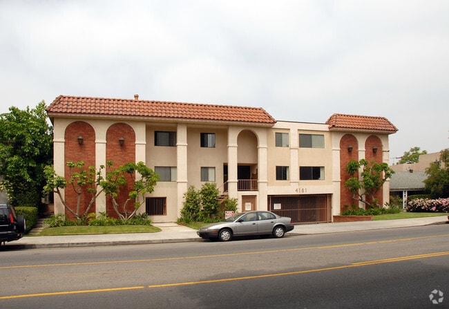 Photo - Tujunga Towers