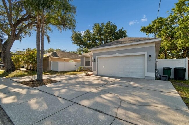 Photo - 1208 DR Martin Luther King JR Street North