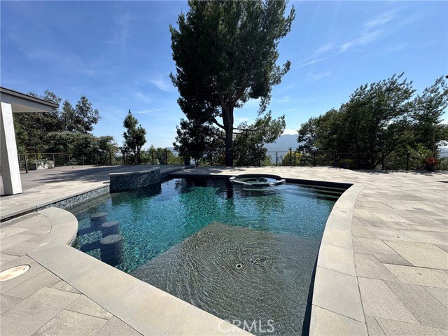 Building Photo - 2906 Mountain Pine Dr