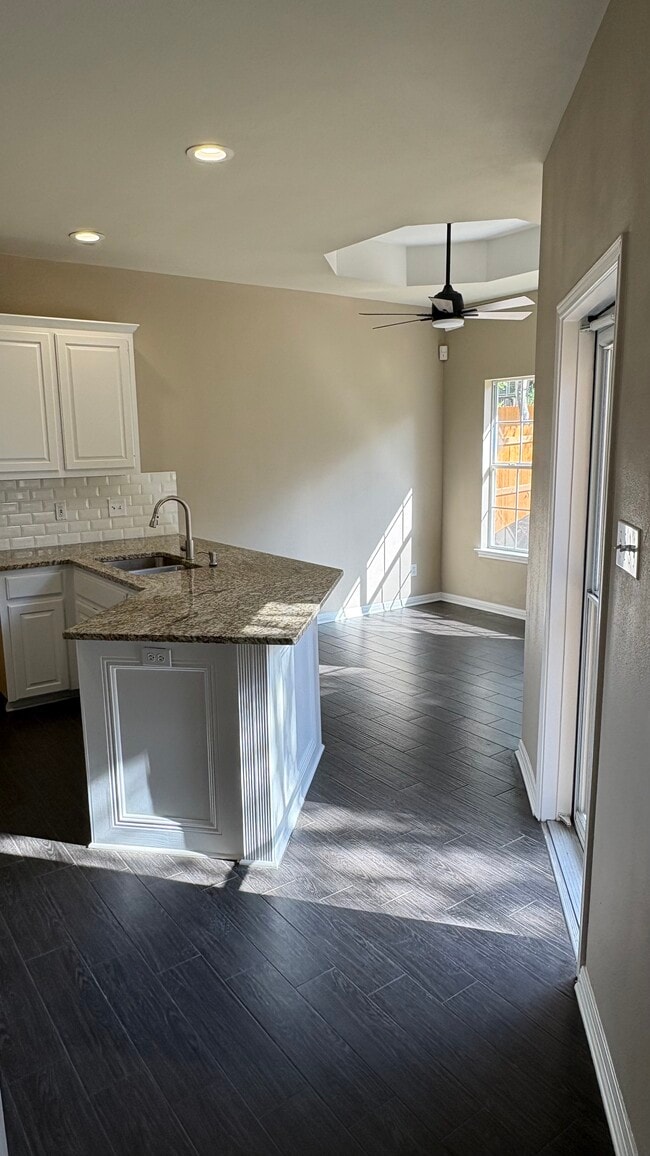 Photo - 7307 Moss Brook Dr