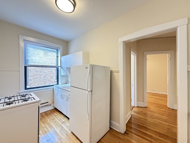 Photo - 805 Dempster St Unit E4