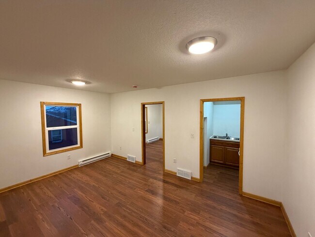 Building Photo - Bancroft Unit 618-2