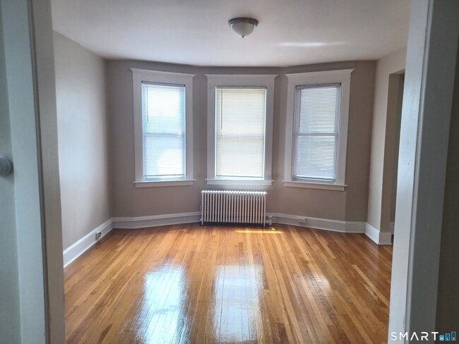 Photo - 37 Fairfield St Unit 2nd Floor