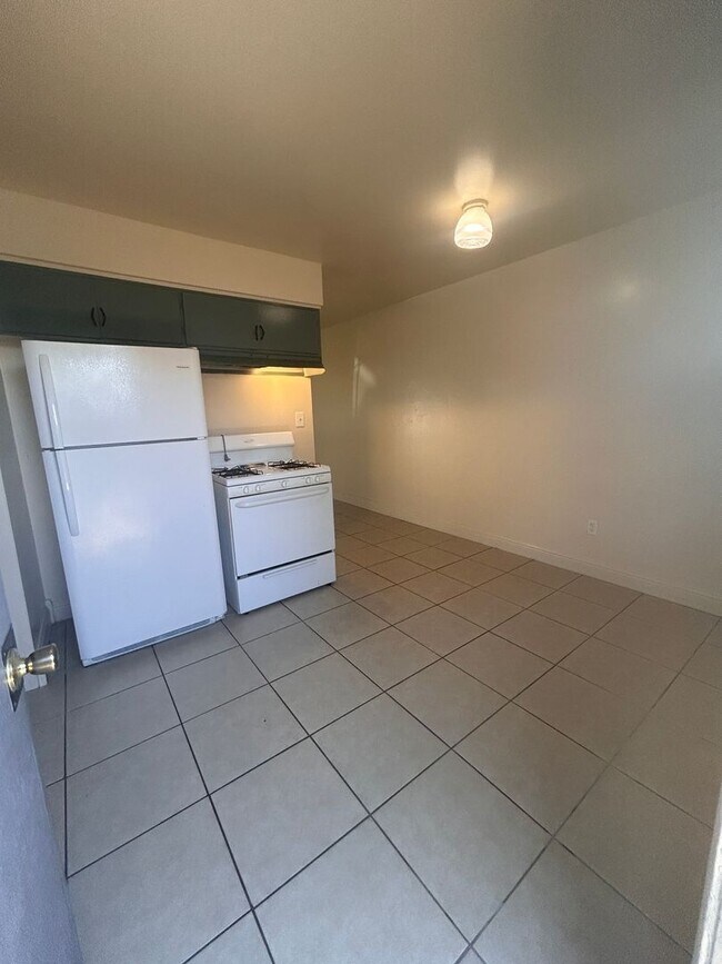 Photo - 460 N East St Unit 470 N. East St