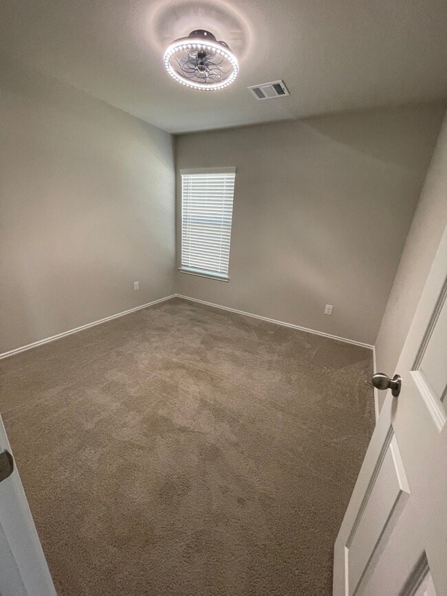 Photo - 323 Cumberland Forest Dr