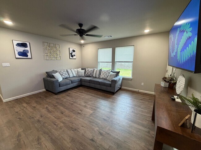 Photo - 200 P St Unit A
