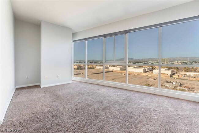 Photo - 4575 Dean Martin Dr Unit 802