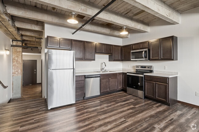 2BR, 2BA - 1,115SF - Kitchen