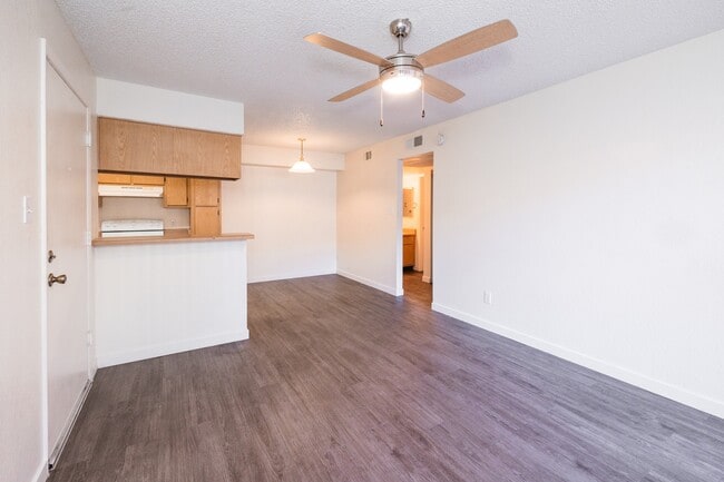Boulder Creek Apartments