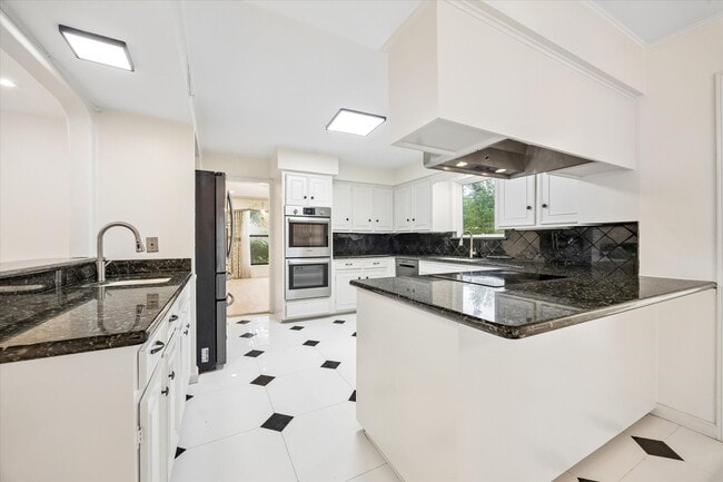 Building Photo - 11803 Durrette Dr