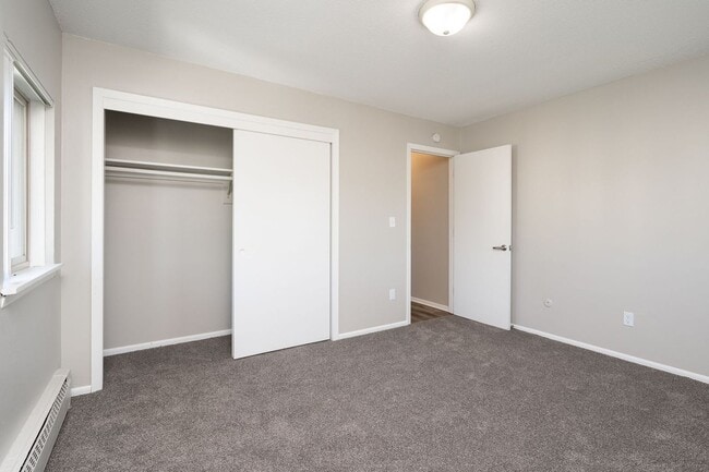 Photo - Live at The Oaks of West Saint Paul | Spac...