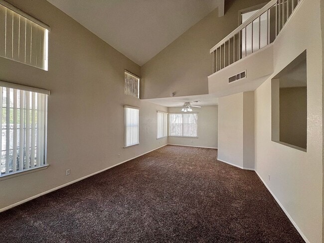 Photo - LARGE DESERT SHORES HOME, 4 BD 2.5 BATH, VAULTED CEILINGS, INCREDIBLE VALUE