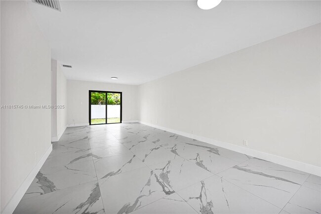 Photo - 100 SW 7th St Unit 1-2
