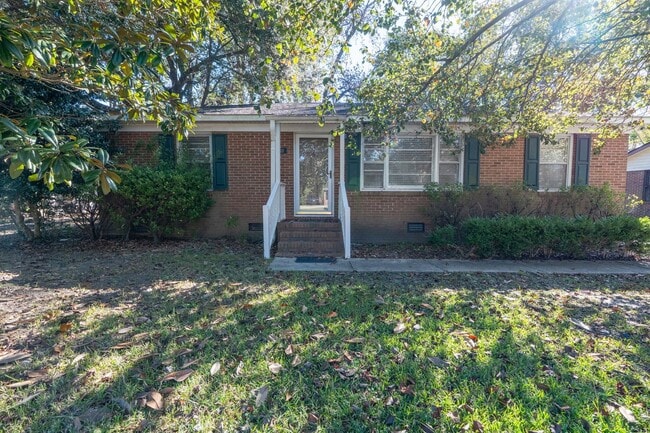 Photo - Cozy Living in Goose Creek!