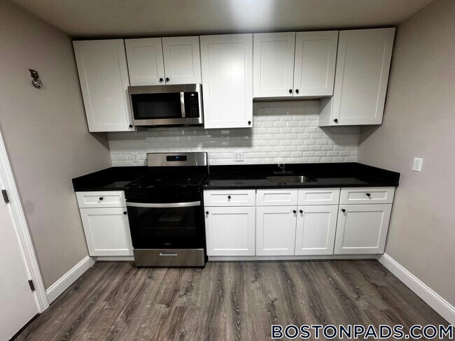 Photo - 24 Waugh St Unit 3