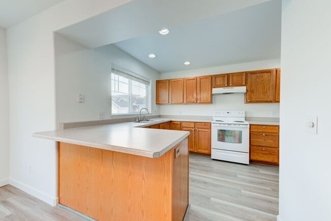 Photo - 3 Bed 2 Bath Unit Available in Bozeman! Unit D