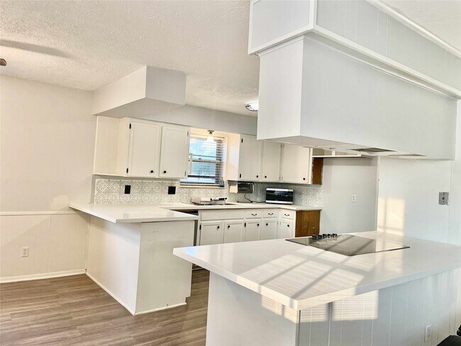 Photo - 811 Tori Rd