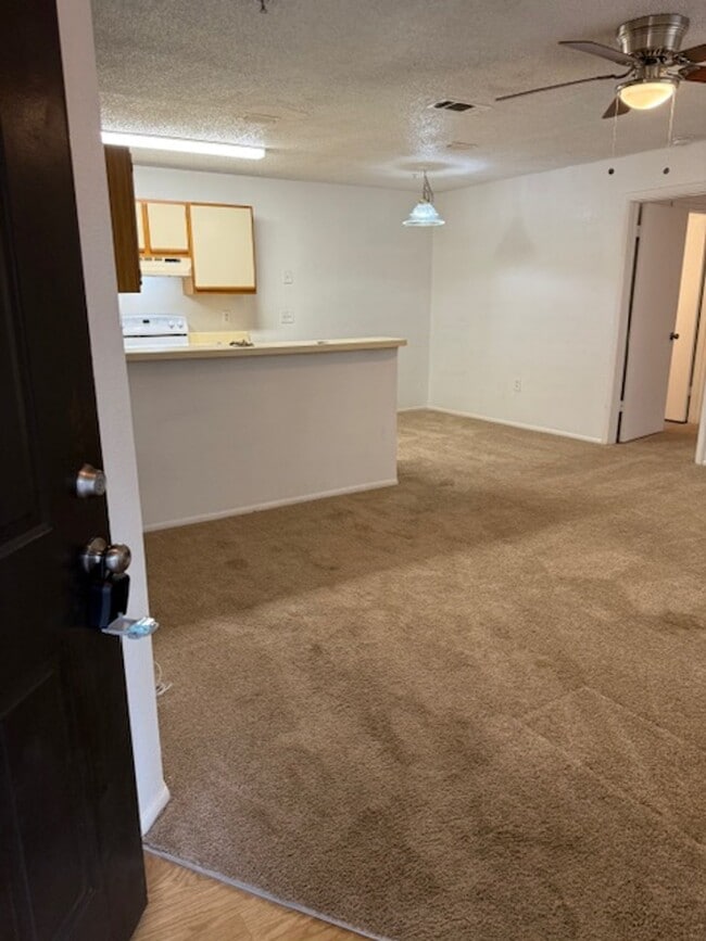 Photo - LANDING 2-BEDROOM CONDO Unit 956-101