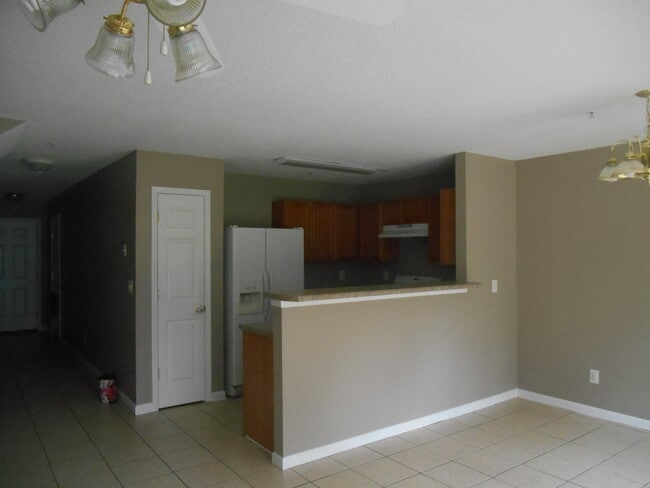 Photo - 135 Swaying Pine Ct