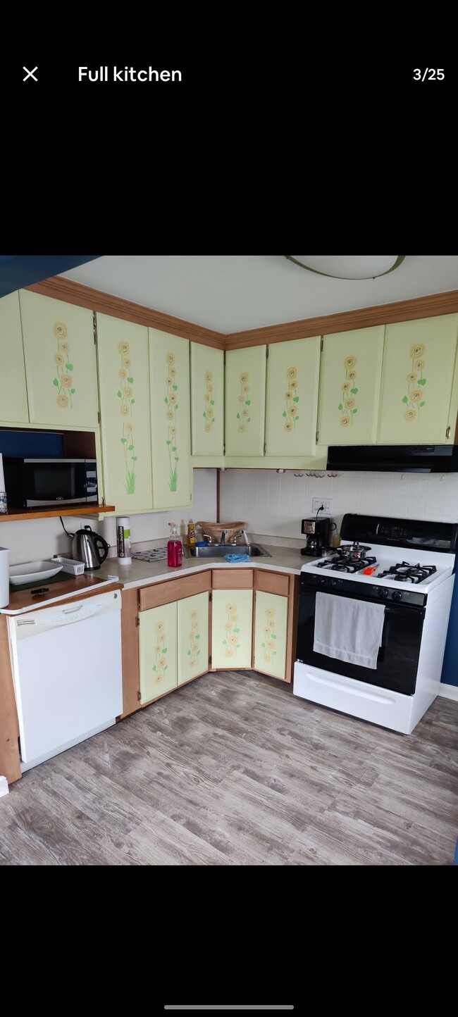 Photo - 160 Azalea Rd