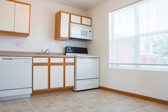 Photo - ReNew Edwardsville Apartment Collection