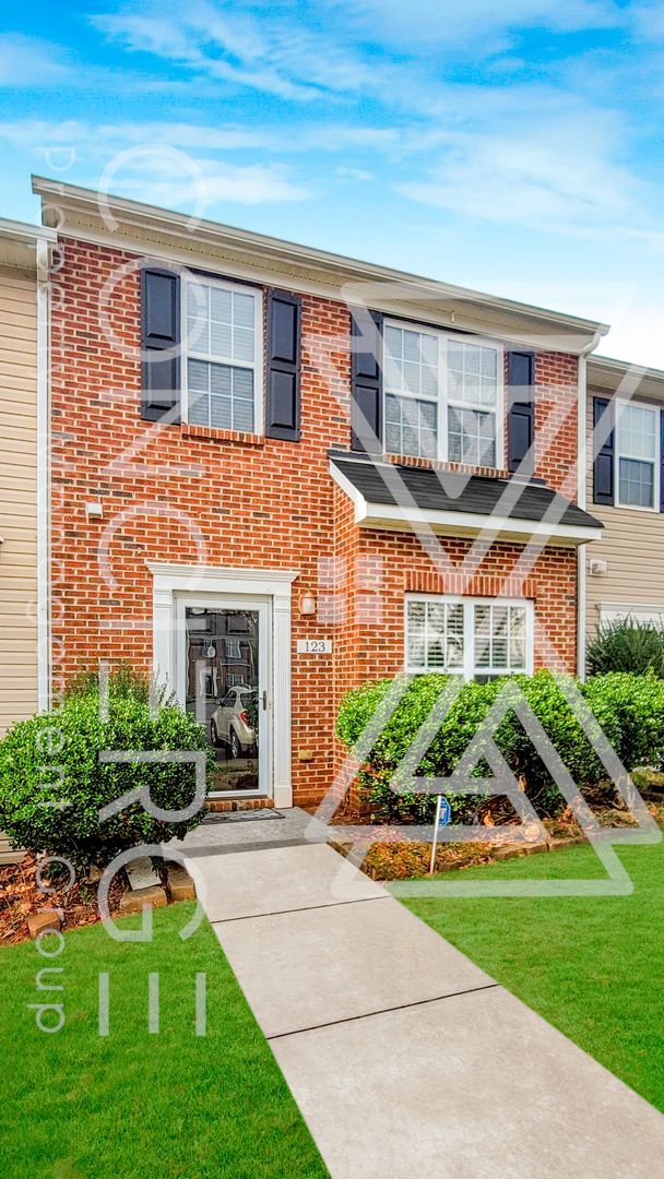 Townhome in Greensboro Townhome Rental in Greensboro NC