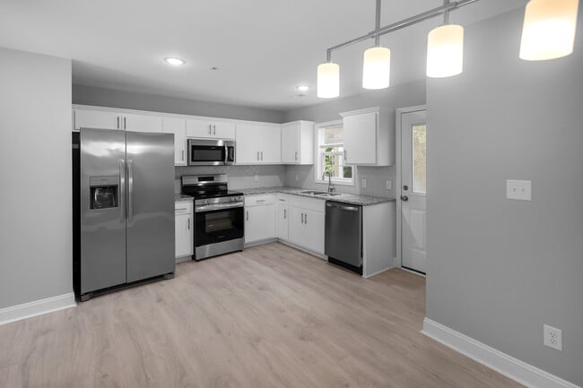 Photo - 1261 Cross Creek Cir