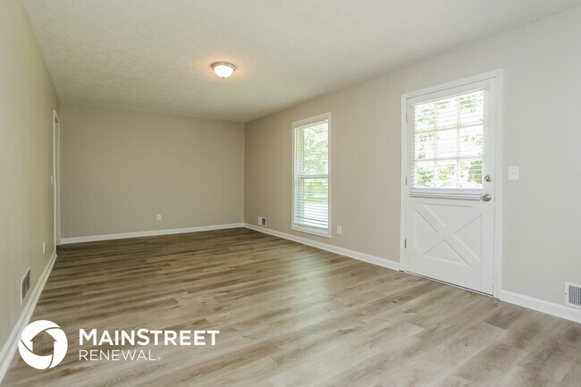 Photo - 6165 Marilla St