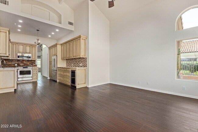 8262 E Cortez Dr