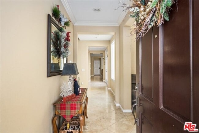 Photo - 2088 Ward St