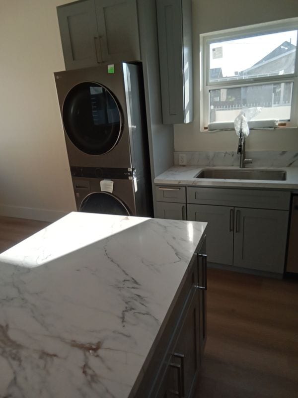 Building Photo - 1164 E Adams Blvd