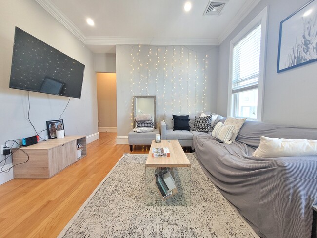 Photo - 32 Ward St Unit 3