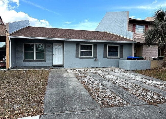 Photo - 2709 Sunbury St