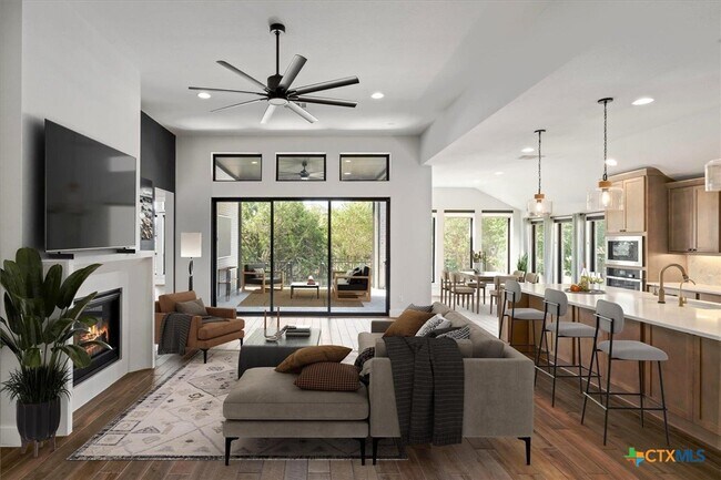 Photo - 412 Pin Cherry Pass