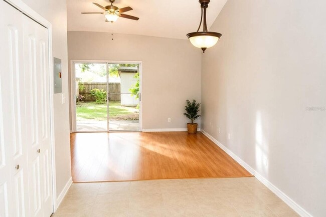 Photo - 10032 Portale Ave
