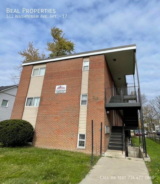 Photo - 512 Washtenaw Ave Apartment