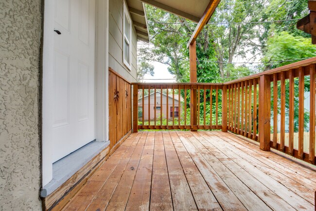 Front door - 905 Plaza St