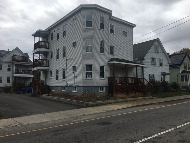 Building Photo - 41 Emory St Unit 3 Rental